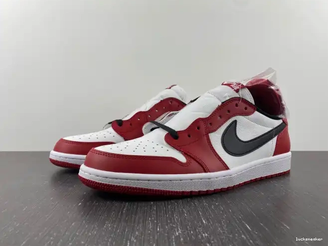 LUCY 705329-600 Jordan Air Retro 1 Chicago Low 0528